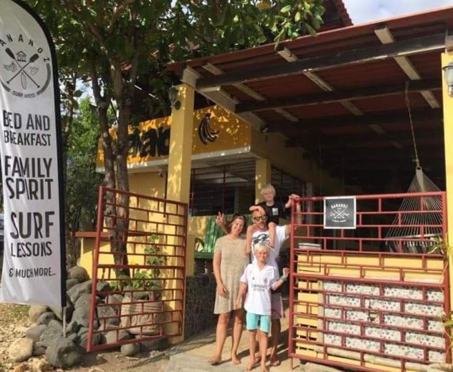 Bed and Breakfast Bananoz Surfhouse Transito Екстер'єр фото